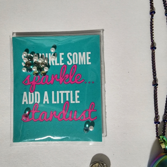 NEW Origami Owl Limited Edition Iridescent Rainbow Mermaid Locket Set VHTF - Picture 6 of 7